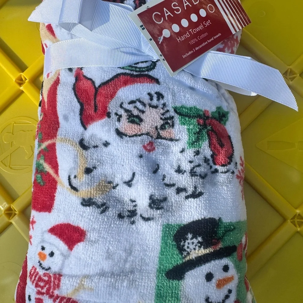 Casaba Santa & Snowman Hand Towel Set